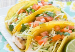 Super Easy Grilled Fish Tacos with White Sauce