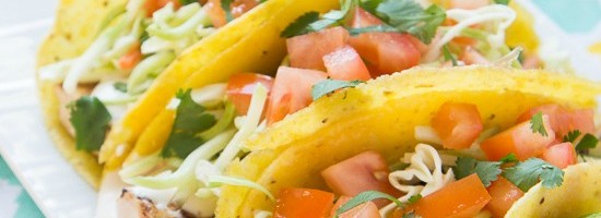 Super Easy Grilled Fish Tacos with White Sauce