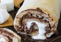 S'mores Pizza Roll-Up!!
