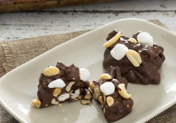 Rocky Road Pie Crust Clusters