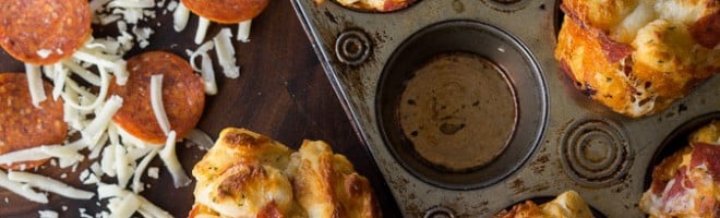 Cheesy Pepperoni Pizza Rolls