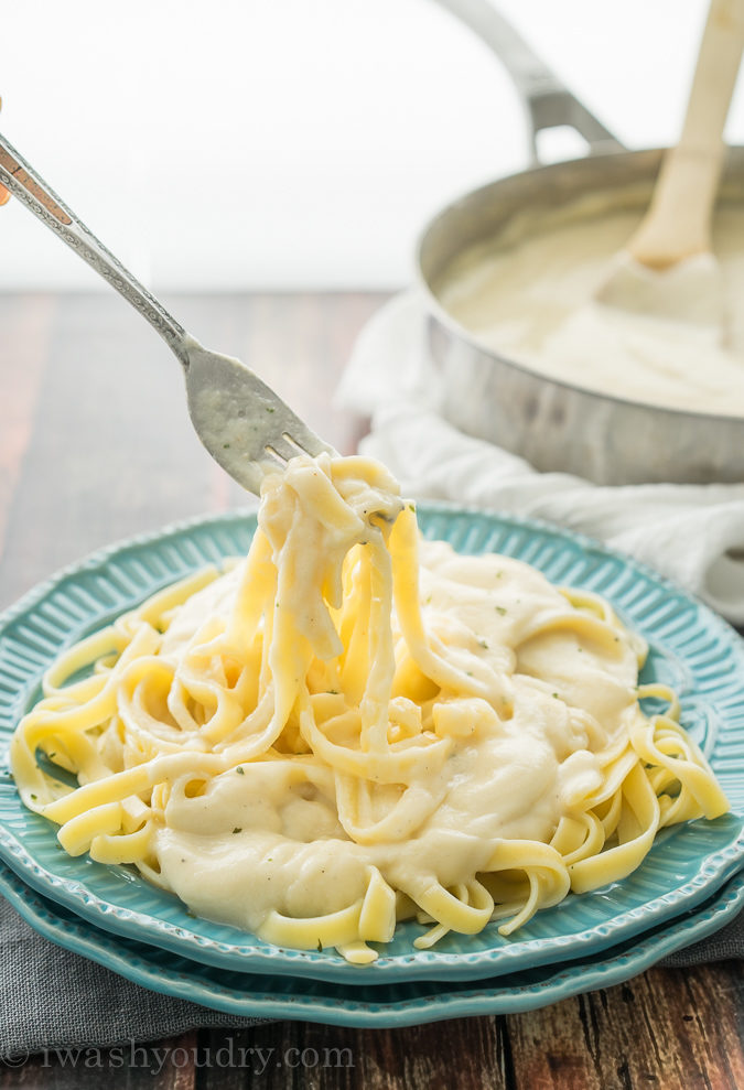Quick and Easy Cauliflower Alfredo Sauce I Wash... You Dry
