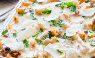 I love this Freezer Friendly Baked Ziti recipe! It's perfect for dinners in a pinch or for taking to others in need!